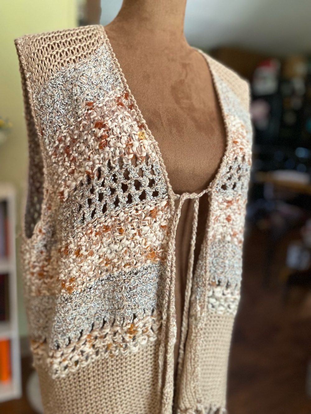 Boho multicolor stripe knit vest - Picture 2 of 5